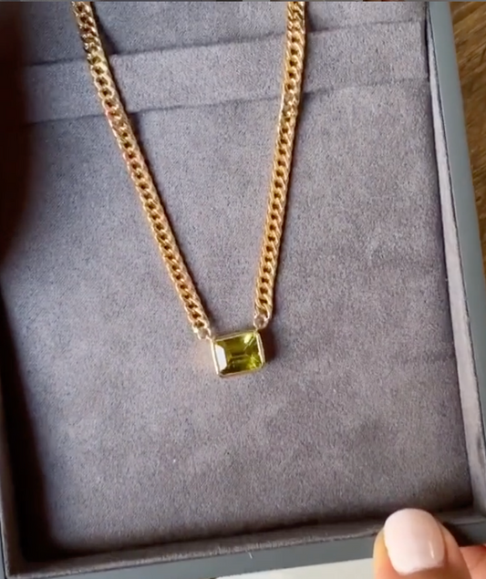 August Birthstone: Peridot