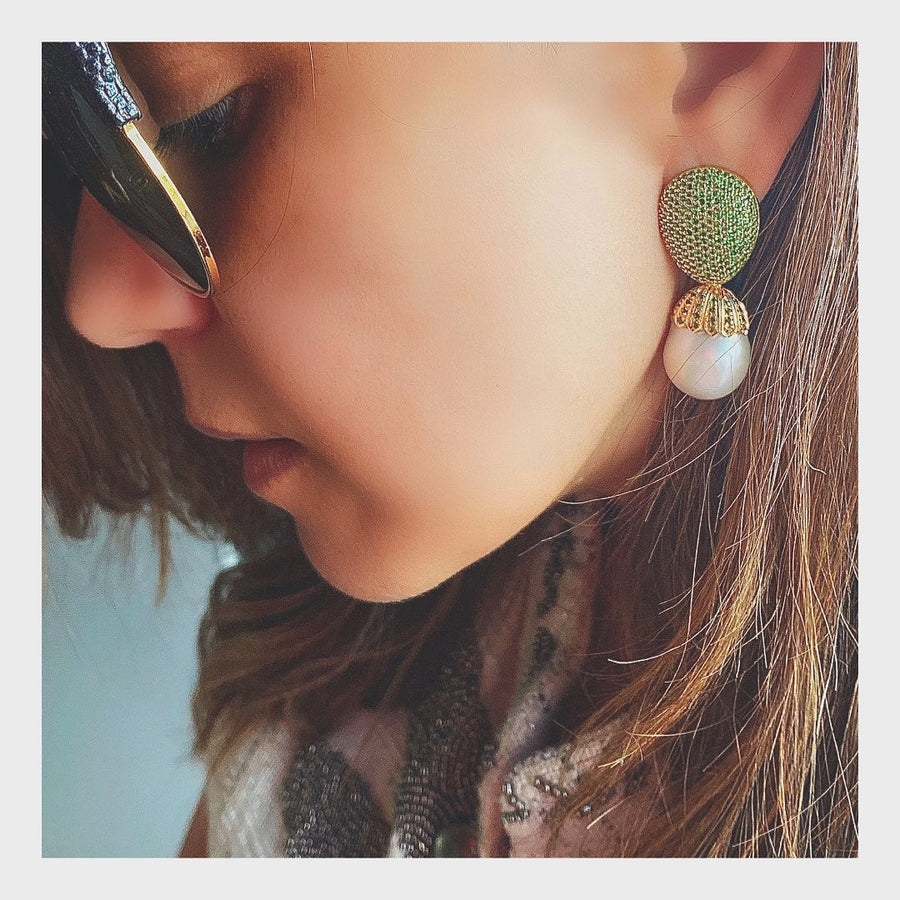 Tsavorite & Baroque Detachable Earrings
