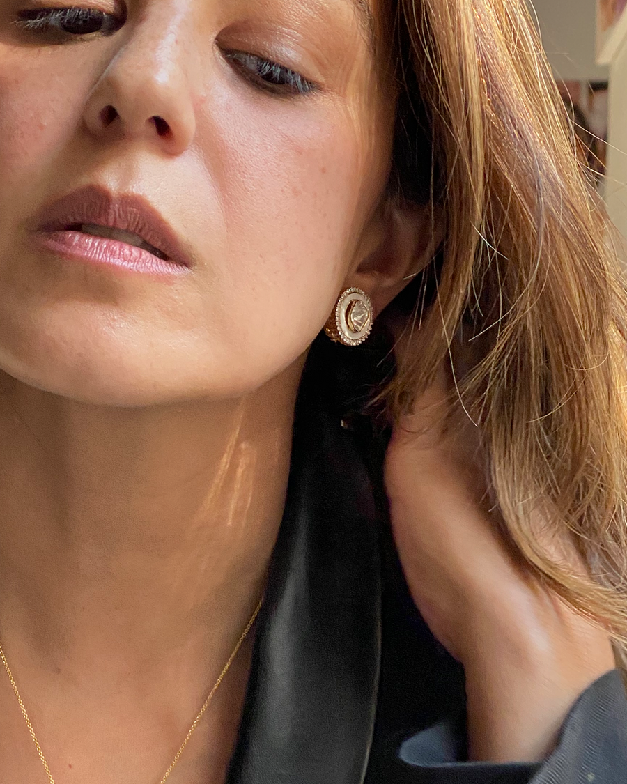 Enamel Uncut Diamond Solitaires